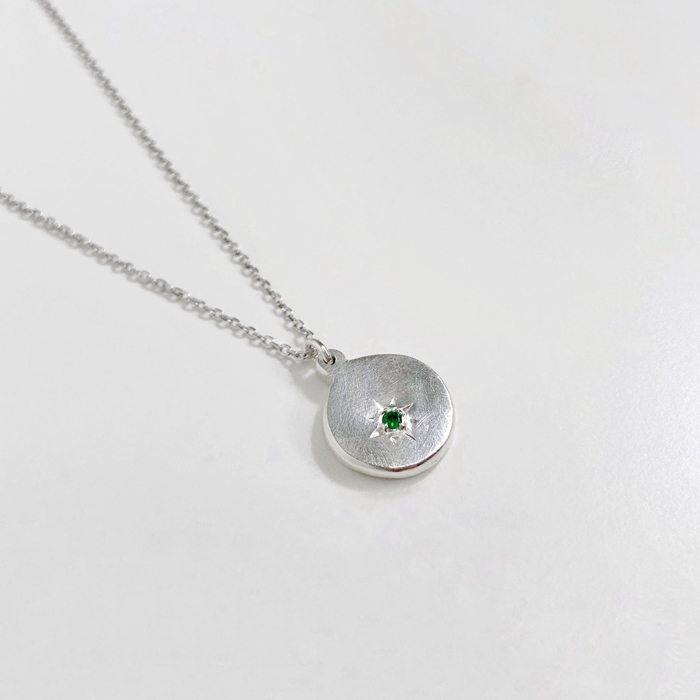 Star setting pendant