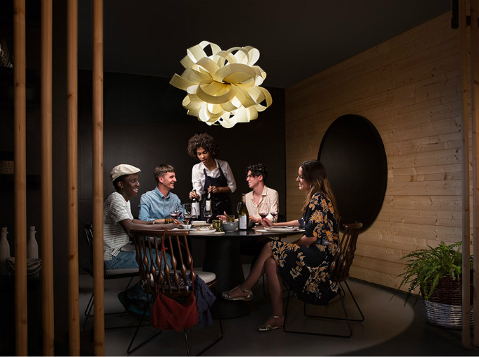 lzf-wood-lamp-agatha-susepnsion-contract-2.jpg